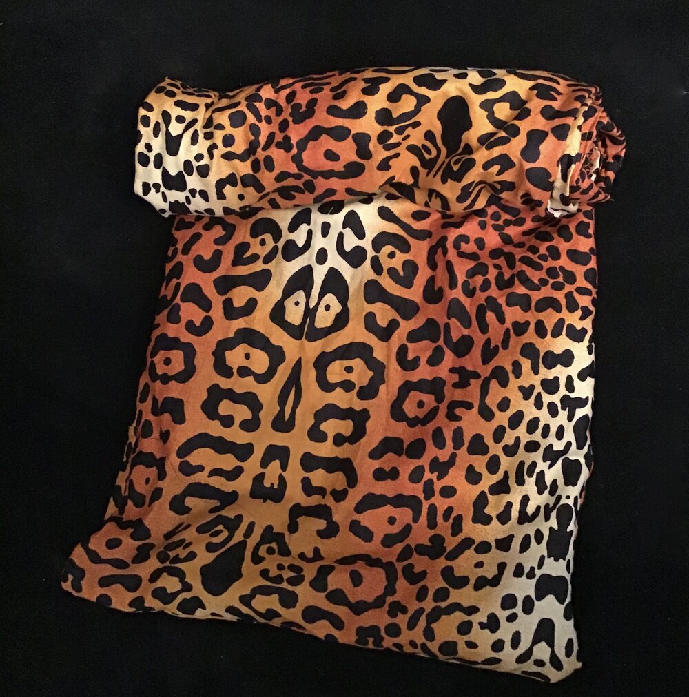 Leopard print: bold colors