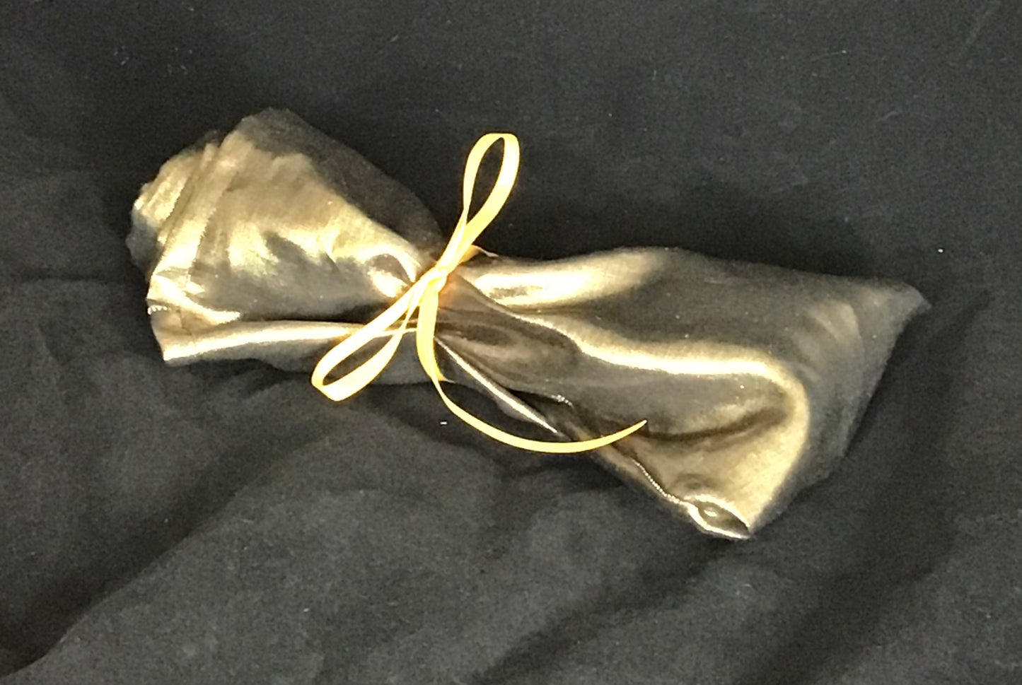 Linen Twisturban® in gold metallic- slightly irregular