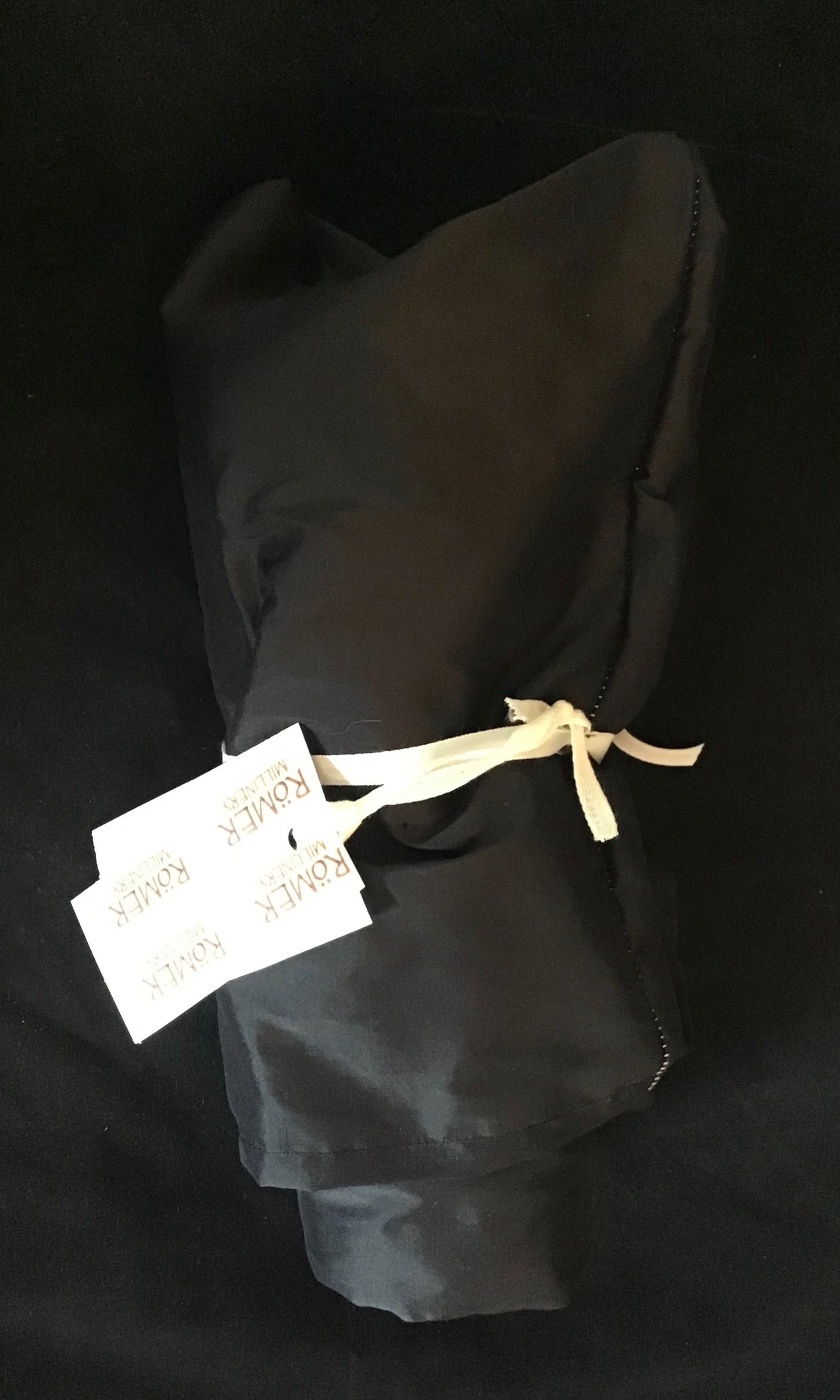 Lady KKZ silk shantung in black XL