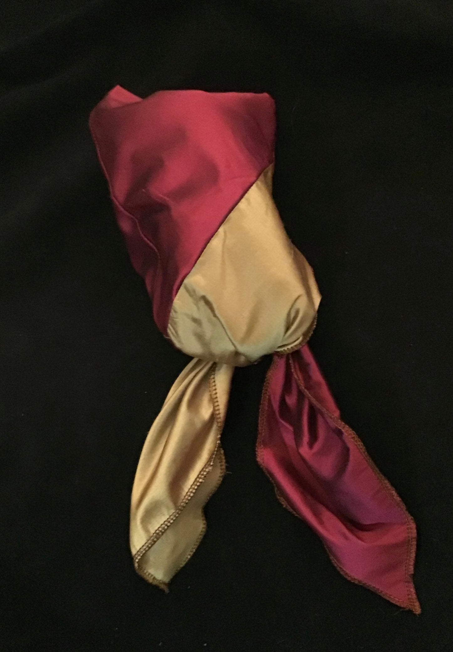 Mini Twisturban in lipstick red and gold silk shantung